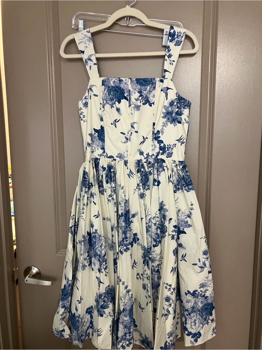 JessaKae Lola Size 8 Cream and Blue Floral Strap Sundress